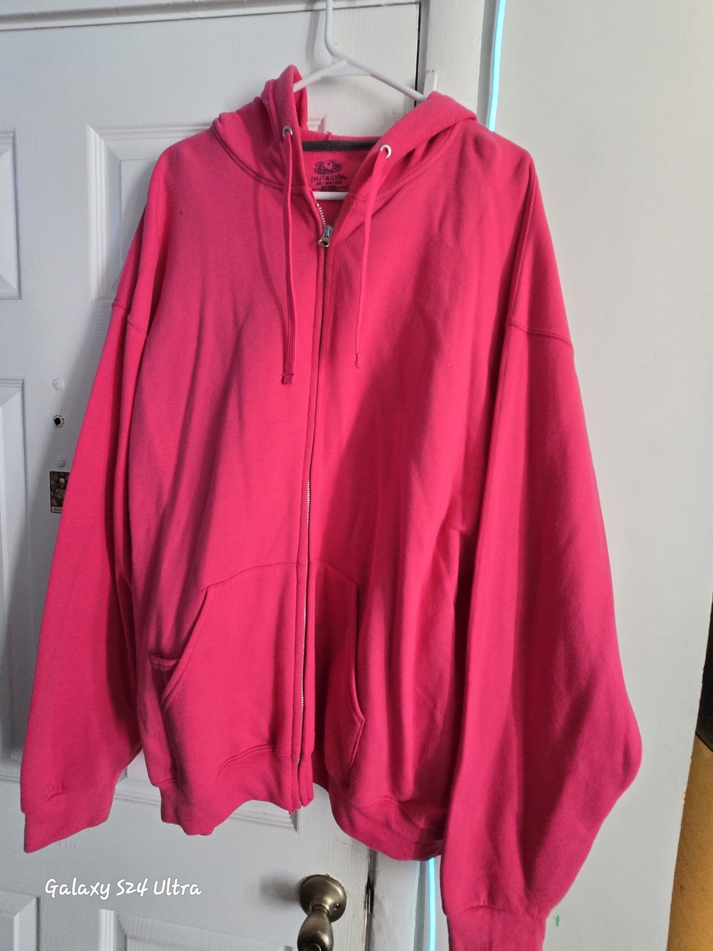 Hot Pink Full-Zip Hoodie with Hood and Pockets Fruit Of The Loom